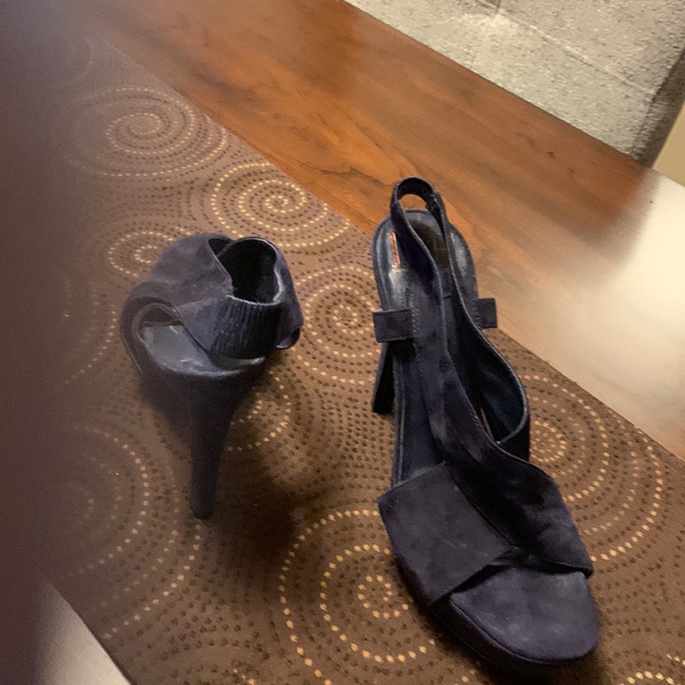 Diane von Furstenberg , Navy Blue..size 7 /2